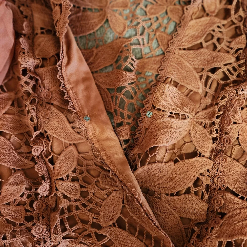 Top - Picture 5 of 6